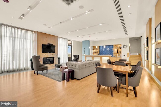 Building Photo - 475 K St NW