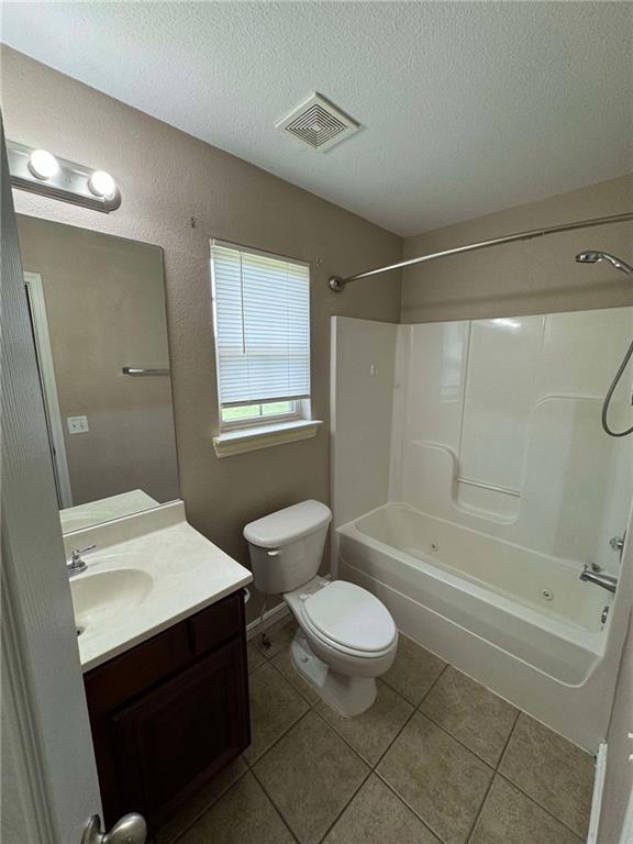 Building Photo - 1007 Raspberry St