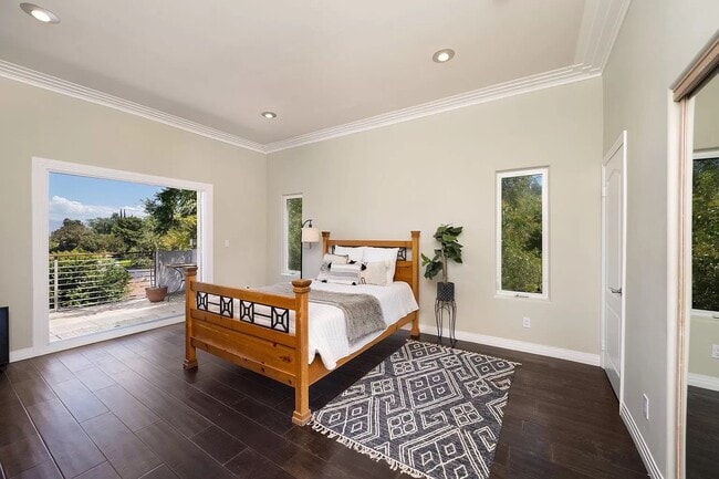 Building Photo - 15316 Del Gado Dr