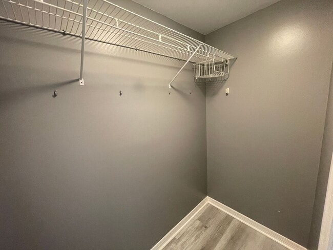 Building Photo - For Lease - 3 BR|2 BA Near Tyndall Air For...