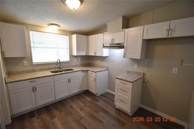 Building Photo - 7515 Symmes Rd