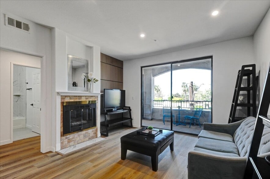 Building Photo - 555 Maine Ave