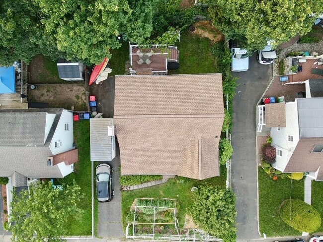 Building Photo - 41 Baxter Dr