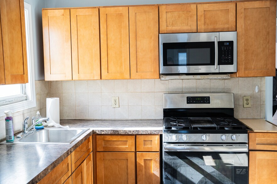 Building Photo - 1 Kendall St