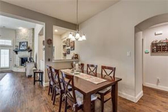 Building Photo - Another chance to own this warm and inviti...