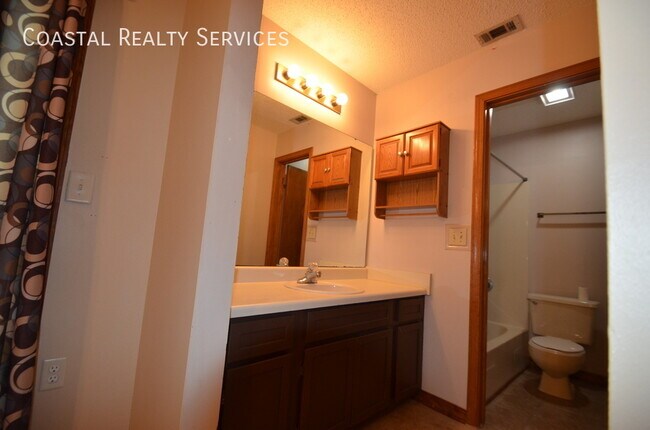 Building Photo - 407 Northview Ln