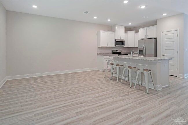 Building Photo - 8351 Bluejack Dr