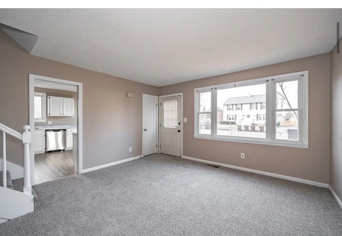 Building Photo - 11 Hope Farms Dr