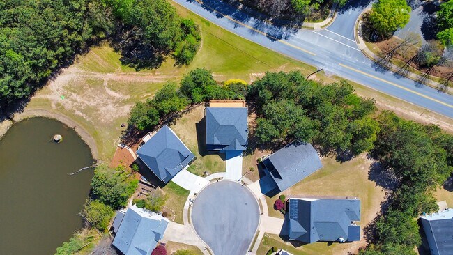 Building Photo - 336 Nobleman Way