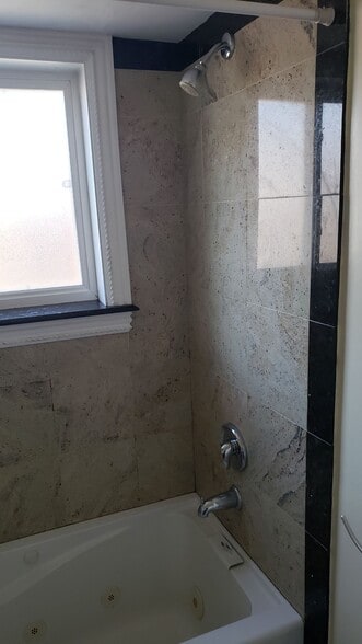 Building Photo - 3656 New Hampshire Ave NW