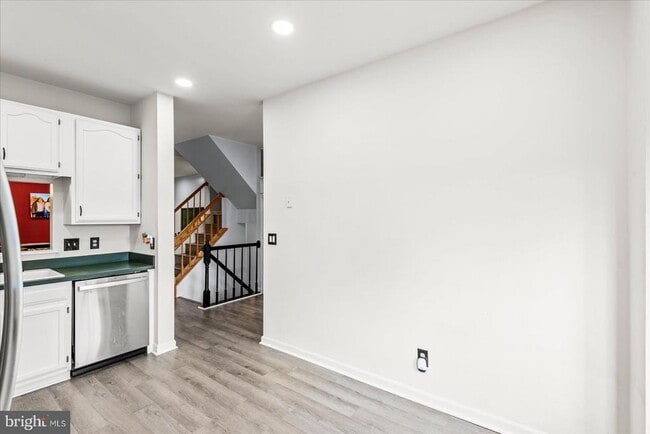 Building Photo - 506 Ben Neuis Pl