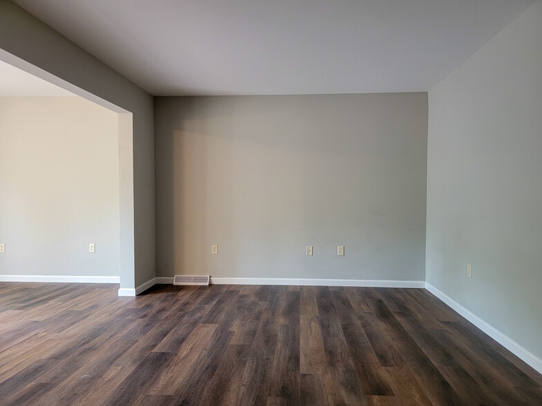 Building Photo - 41 Stauffer Ct