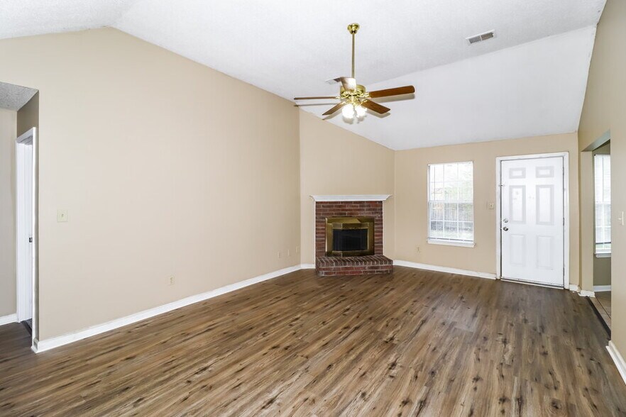Building Photo - 7576 Baysweet Dr