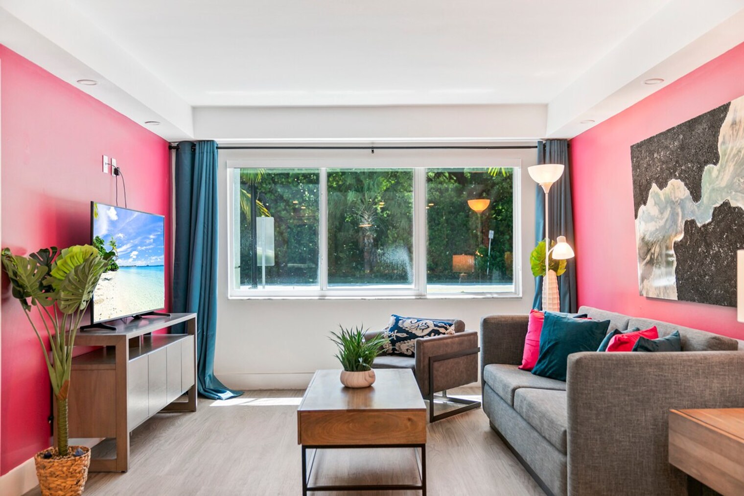 Building Photo - 365 N Ocean Blvd