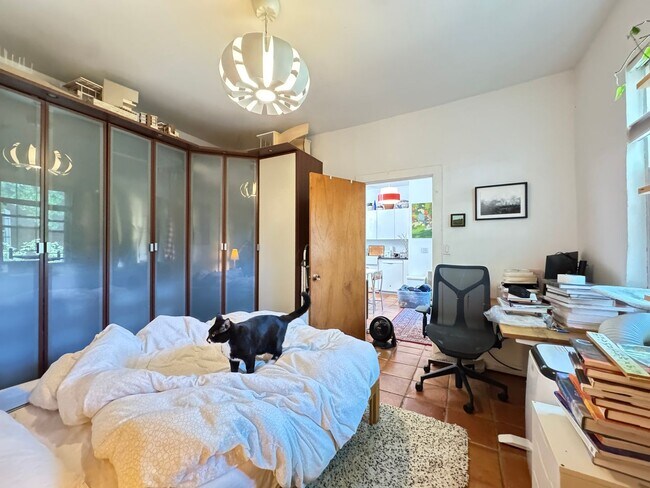 Building Photo - Furnished 1BR Suite in East Rock | Private Gated Garden | Cathedral Ceilings & Skylights
