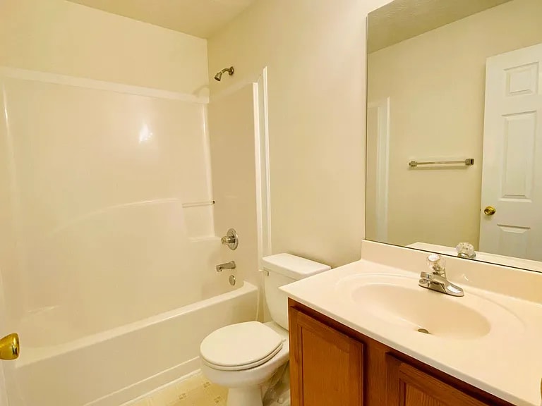 Building Photo - 619 Kenridge Way