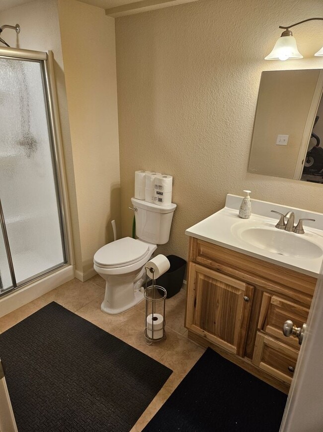 Building Photo - Amazing Home in Coveted SE Observatory Village