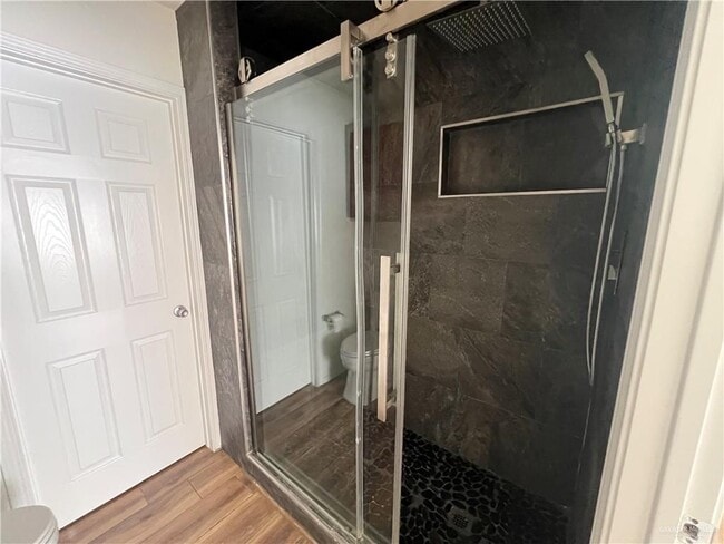 Building Photo - 20 W Figueroa St