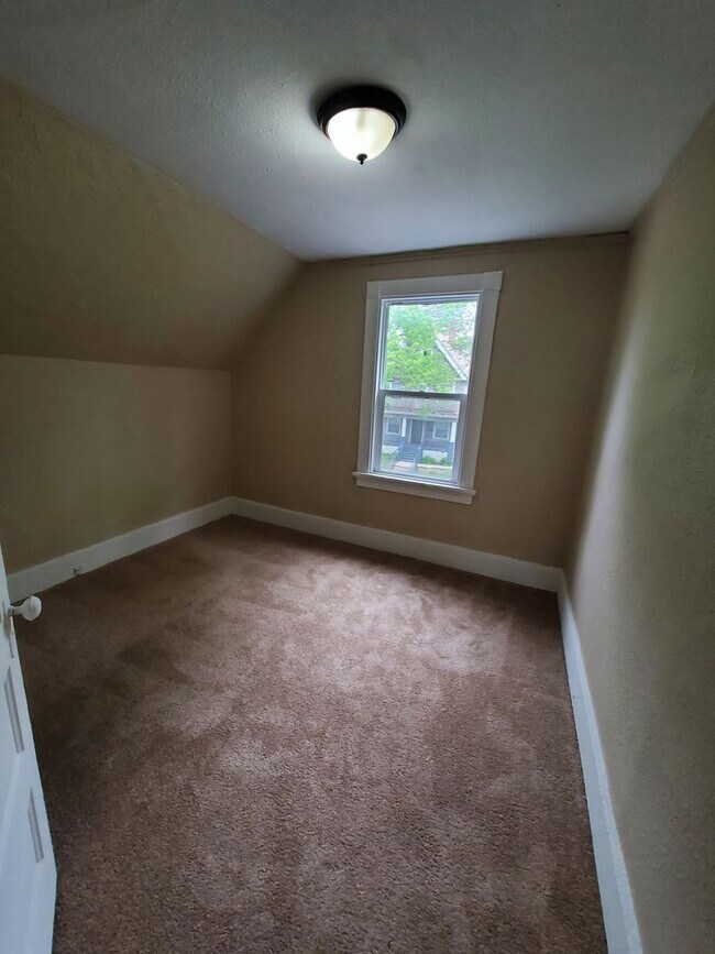 Building Photo - 2571-2571A N 34th St. (Duplex)