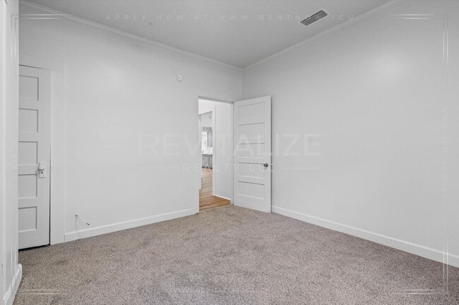 Building Photo - Updated 3 Bed 2 Bath with Large Fenced Yard