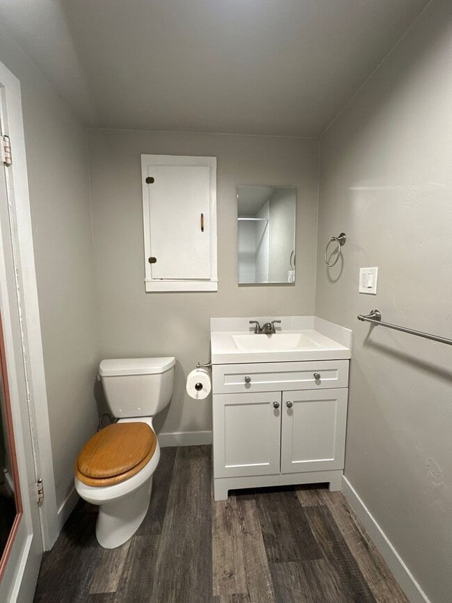 Building Photo - 5776 Harlan Dr