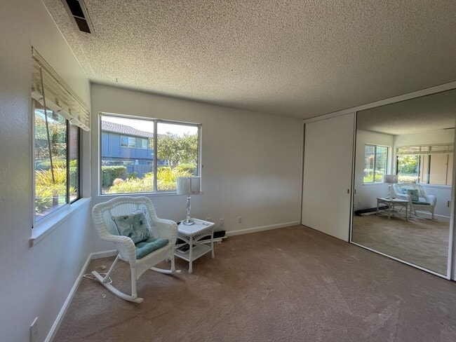 Building Photo - Rio Del Mar Condo - 2bed/2bath + den