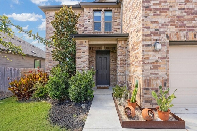 Building Photo - 7916 Crystalbrook W