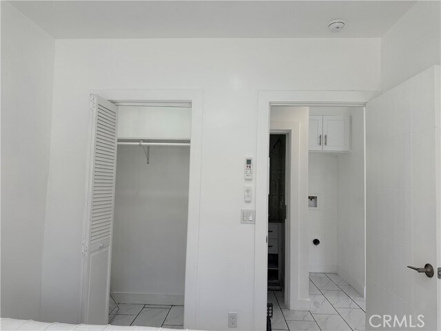 Building Photo - 7013 Bellaire