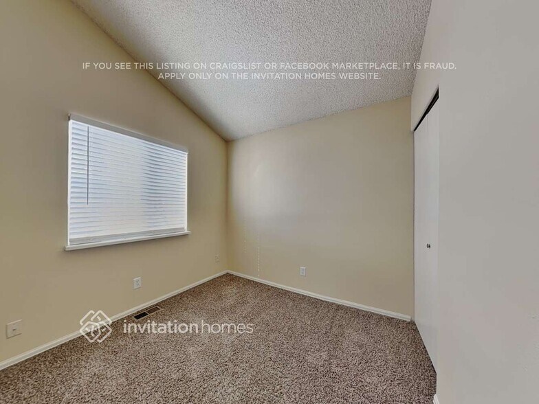 Building Photo - 3474 Foxridge Dr