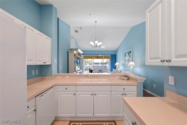 Building Photo - 4970 Deerfield Way