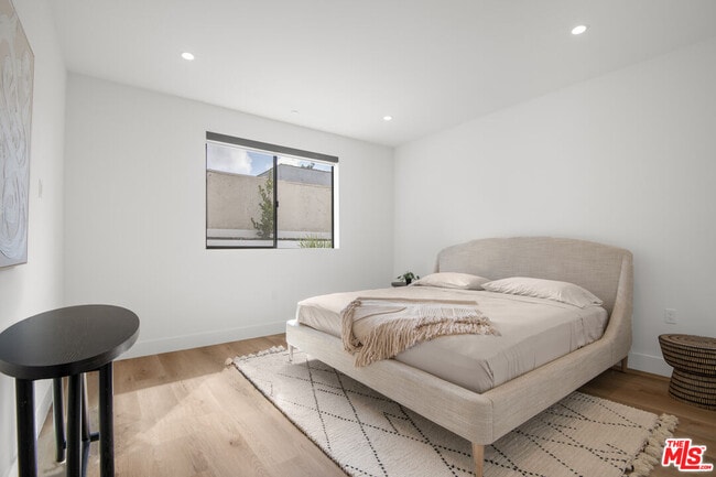 Building Photo - 8326 Blackburn Ave