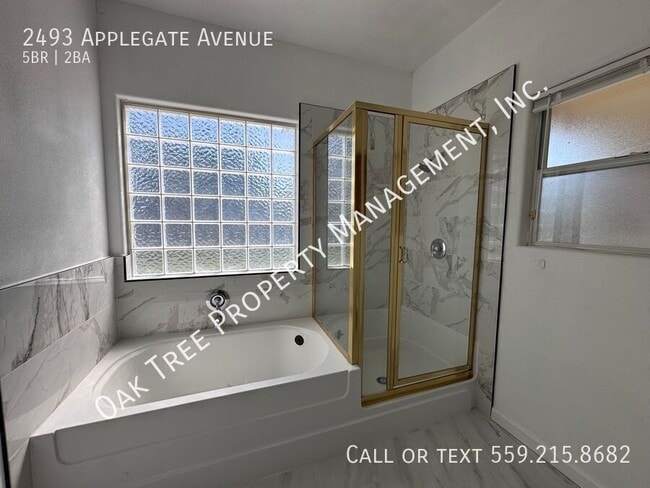 Building Photo - 2493 Applegate Ave