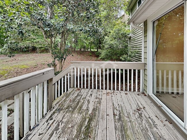 Building Photo - 3100 Twatchman Dr