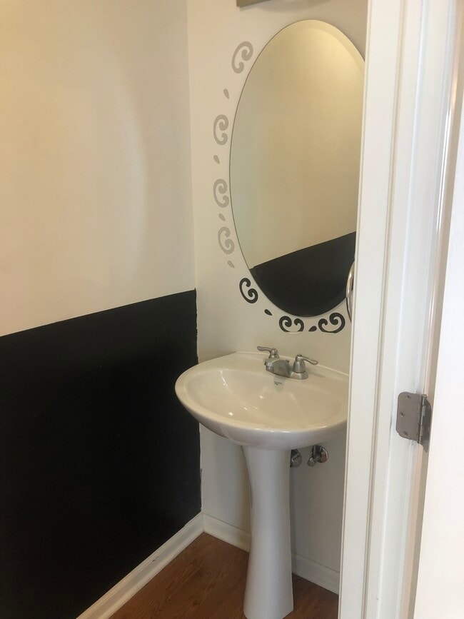 Building Photo - 3710 S Sangamon St