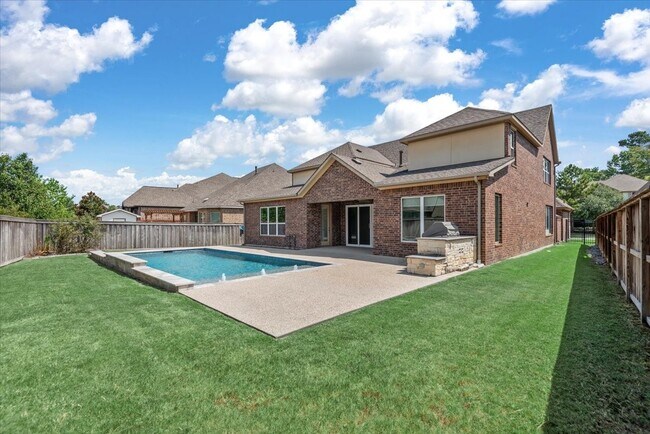 Building Photo - 4071 Northern Spruce Dr
