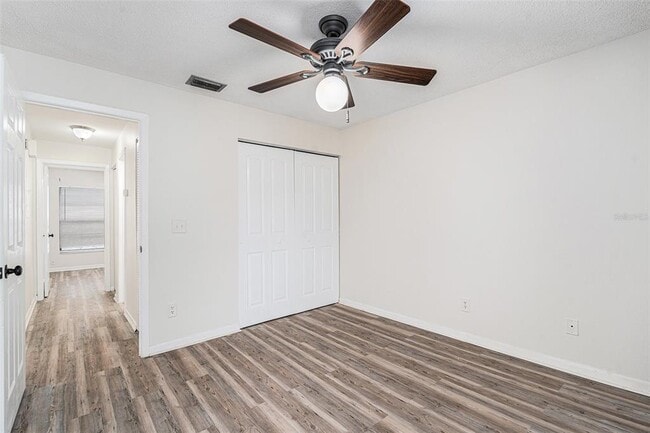 Building Photo - 10701 Crowngate Ln