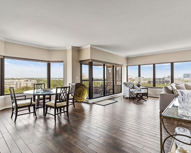 Building Photo - 3030 McKinney-1141