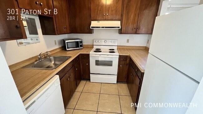 Building Photo - 301 Paton St