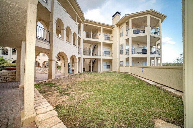 Building Photo - 3308 Parliament Cove