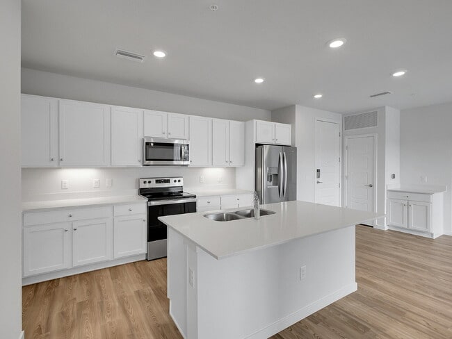 Building Photo - $2,195 - 2 Bed, 2 Bath Condo in Broomfield...