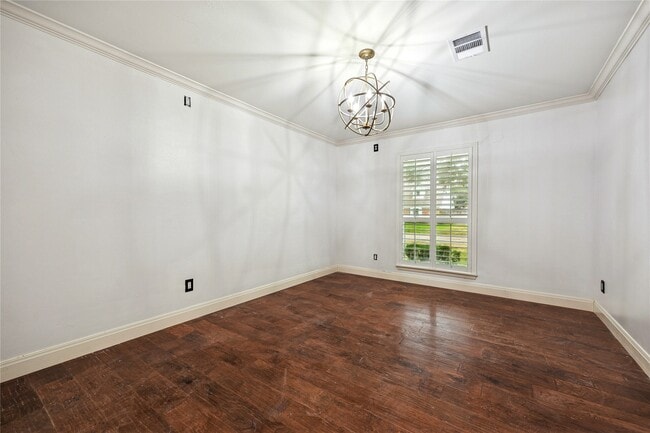 Building Photo - 5823 Valkeith Dr