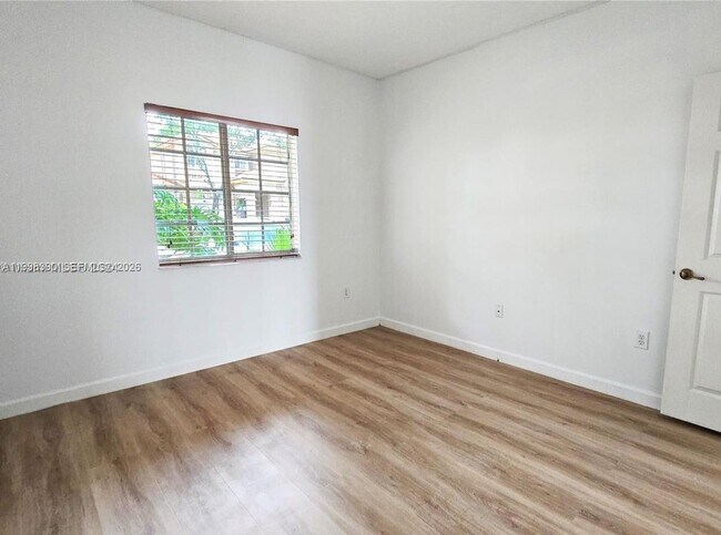 Building Photo - 6814 NW 107th Pl