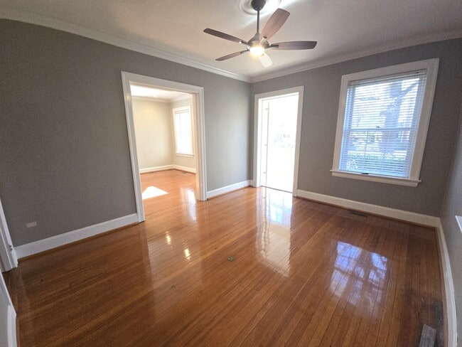 Building Photo - 800 Graydon Ave