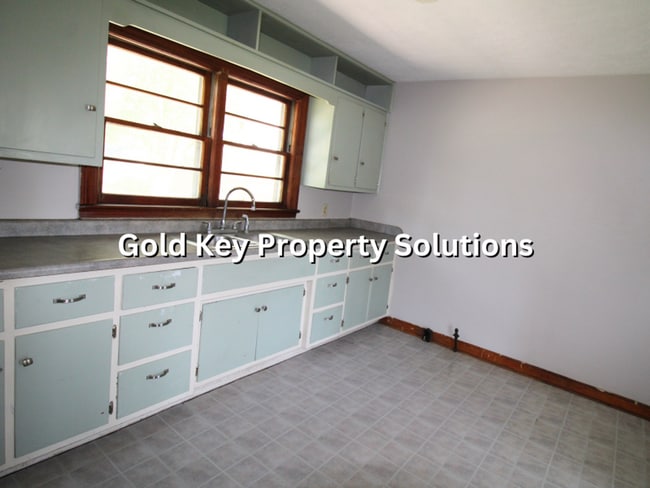 Building Photo - NORTH ANDERSON 3 BR 1 BA Brick Ranch with Central Air and Garage (NO SECTION 8)