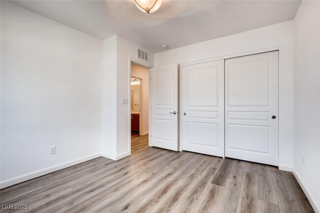 Building Photo - 8098 Misty Canyon Ave