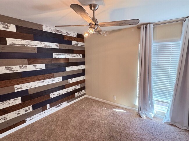 Building Photo - 8582 Universe Ave