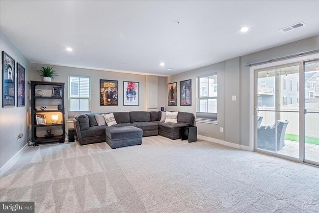 Building Photo - 5924 Pecking Stone St