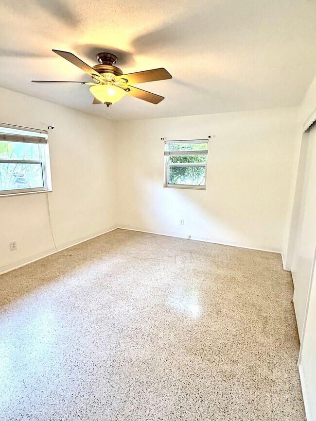 Building Photo - Waterfront Home for Rent – 2BR/2.5BA + Doc...