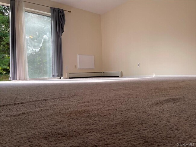 Building Photo - 100 Hillside Dr