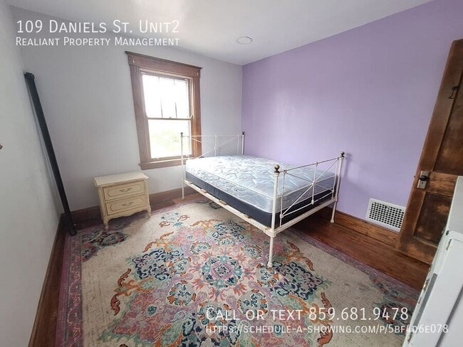 Building Photo - 109 Daniels St